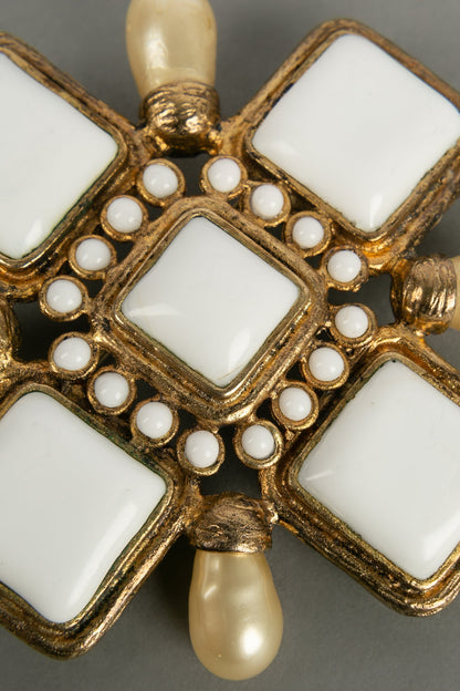 Collier croix Chanel