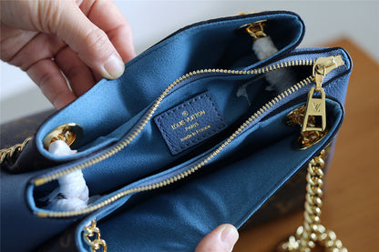 The Franco Shops - Louis Vuittons  - 7929