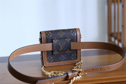 Franco Shops - Louis Vuittons  - 9339