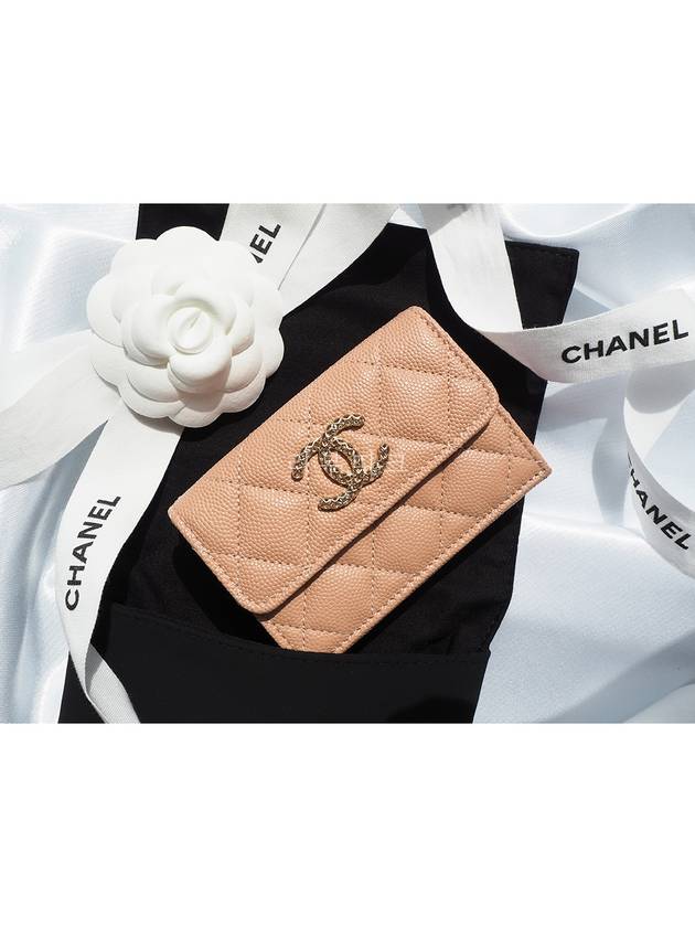 CC Logo Diamond Caviar Half Wallet Beige Chanel