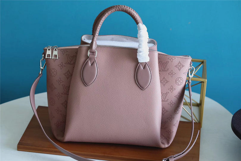 The Franco Shops - Louis Vuittons  - 7687