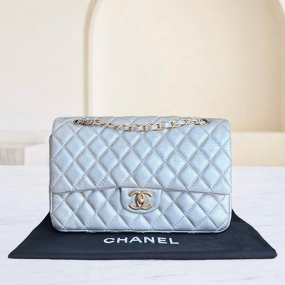 Chanel Classic Flap Medium - 25CM Quilted Lambskin Metallic Silver Gold Hardware Series 12 (Copy)