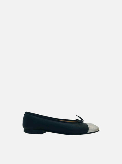 CHANEL CC Black & Silver Size EU 36 Ballet Flats