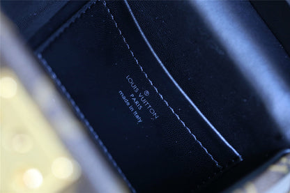 Franco Shops - Louis Vuittons  - 9401
