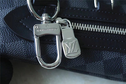 Franco Shops - Louis Vuittons  - 9953