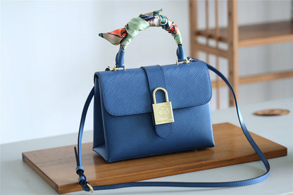 The Franco Shops - Louis Vuittons  - 7811