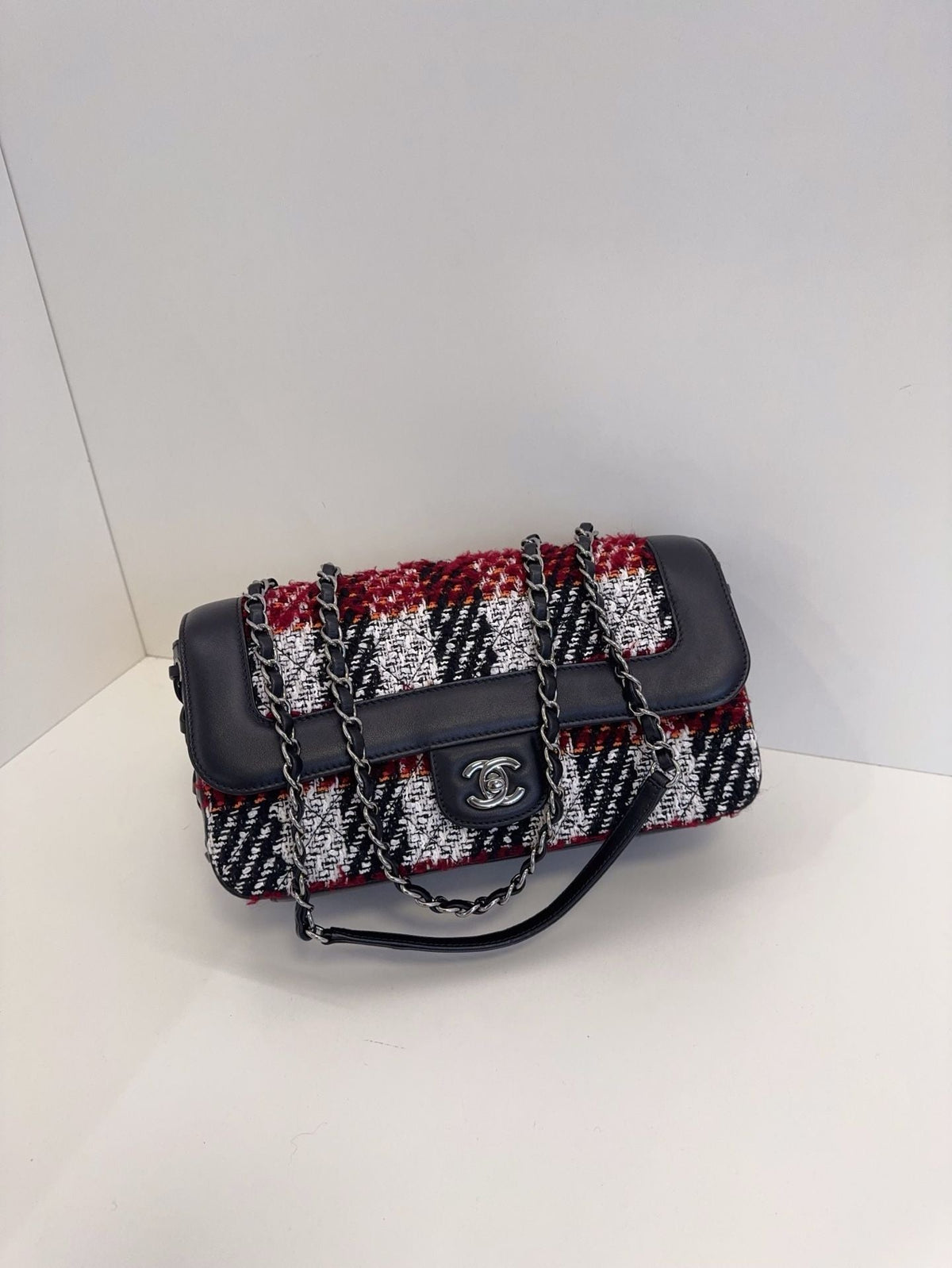 Vintage Chanel woolen Bag ** cm
