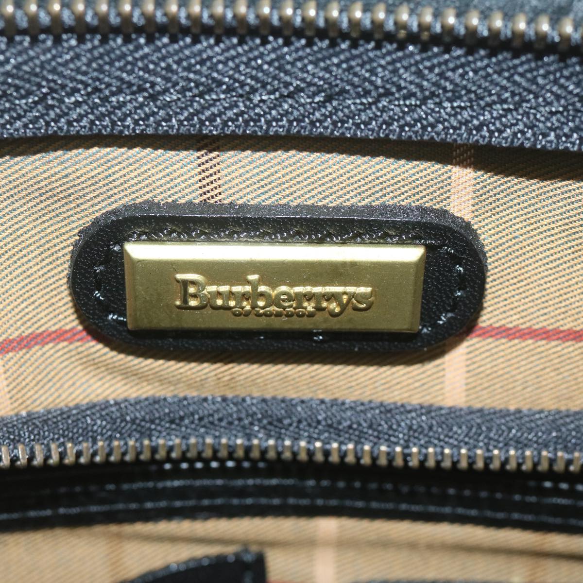 BurberrySs Clutch Bag Leather Black Auth ac2560