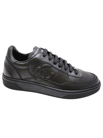 CC Logo Calfskin Low Top Sneakers Black Chanel
