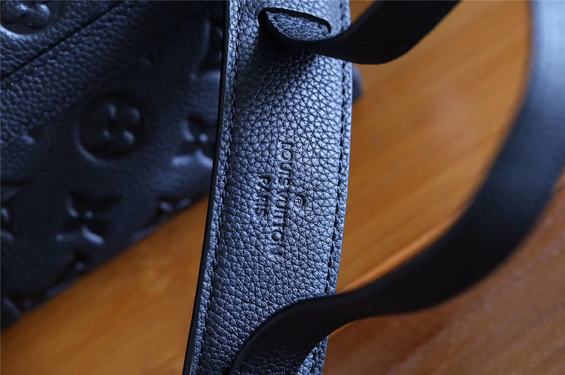 Franco Shops - Louis Vuittons  - 10419