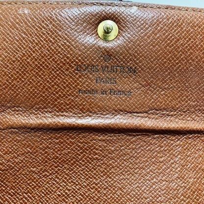 Louis Vuitton Monogram  Monogram Long Wallet (Bi-Fold)