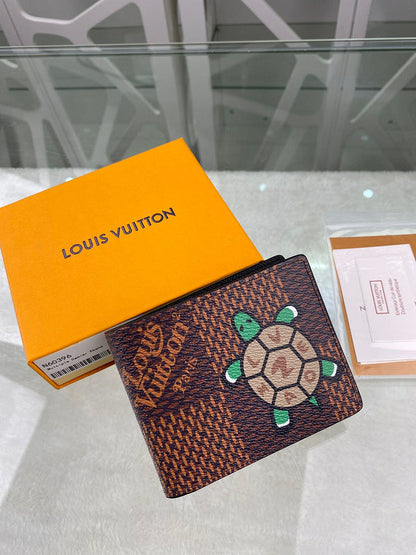 Franco Shops - Louis Vuittons  - 10949