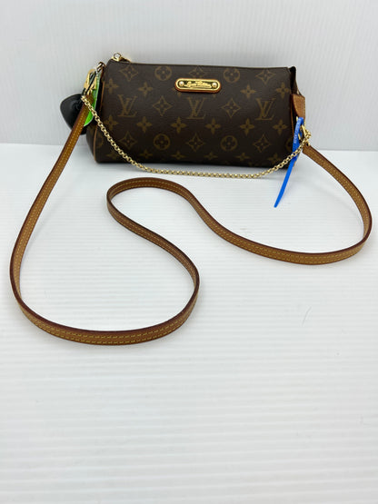 Handbag Luxury Designer By Louis Vuitton  Size: Small