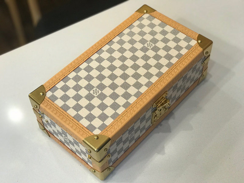 Franco Shops - Louis Vuittons  - 9489
