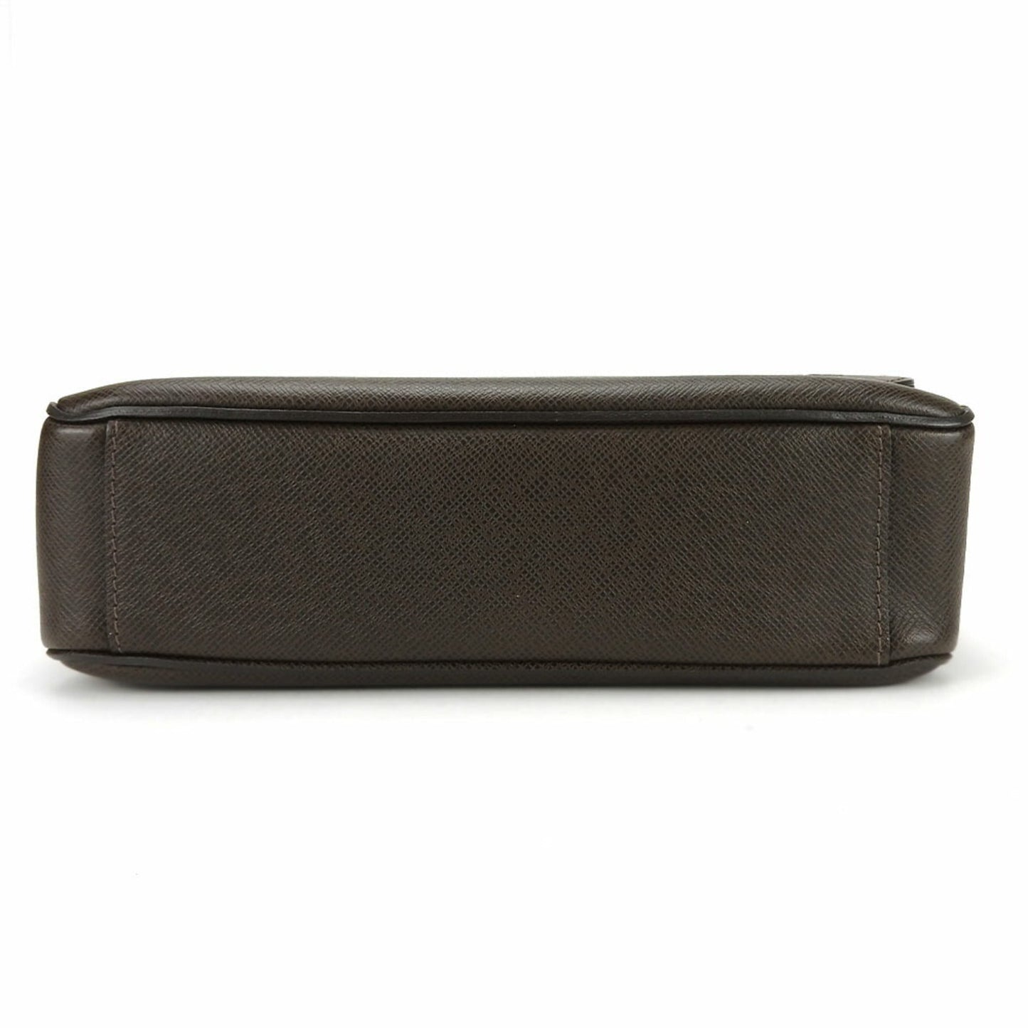Louis Vuitton Taiga  Grizzly Taiga Leather Shoulder Bag