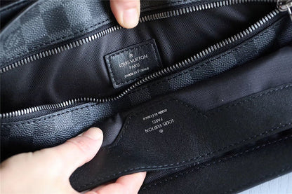 Franco Shops - Louis Vuittons  - 9864