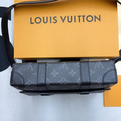 Franco Shops - Louis Vuittons  - 10071