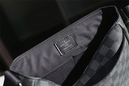 Franco Shops - Louis Vuittons  - 10415