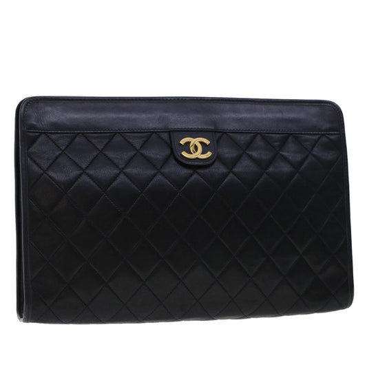 Chanel Clutch Bag Lamb Skin Black CC Auth am