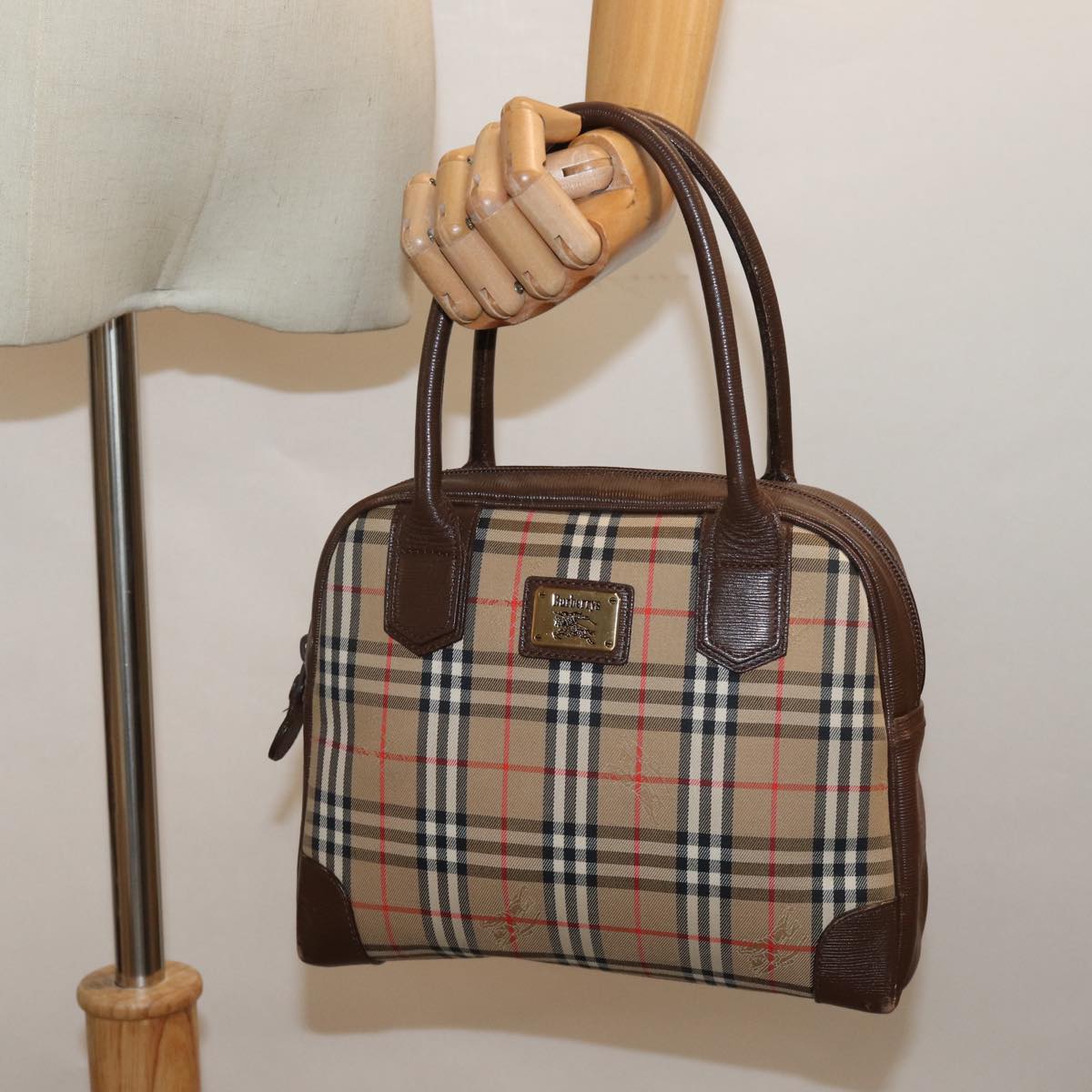 BURBERRYSs Nova Check Hand Bag Canvas Beige Auth am6463