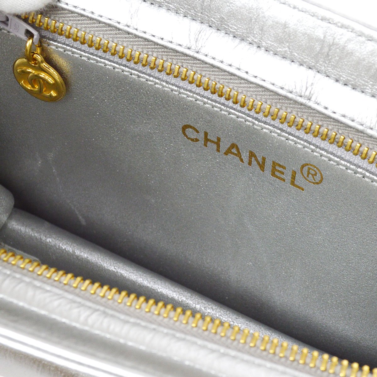 CHANEL 1996-1997 Clutch Hand Bag Silver ao26611