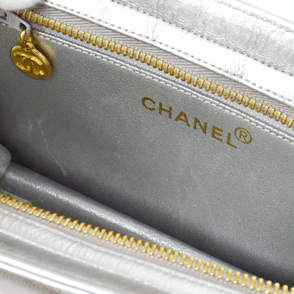 CHANEL 1996-1997 Clutch Hand Bag Silver ao26611