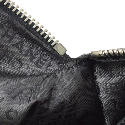 CHANEL 2004-2005 Black Caviar Perforated Handbag ao30862