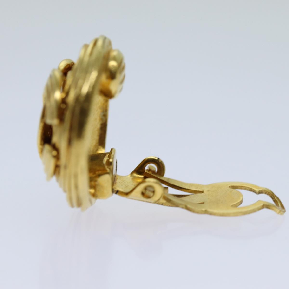 Chanel COCO Mark Earring Gold Tone CC Auth ar11595B