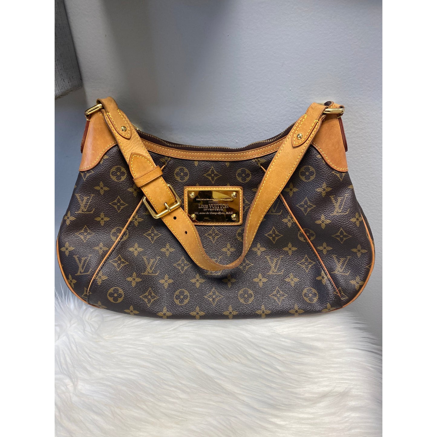 Louis Vuitton Monogram Thames GM