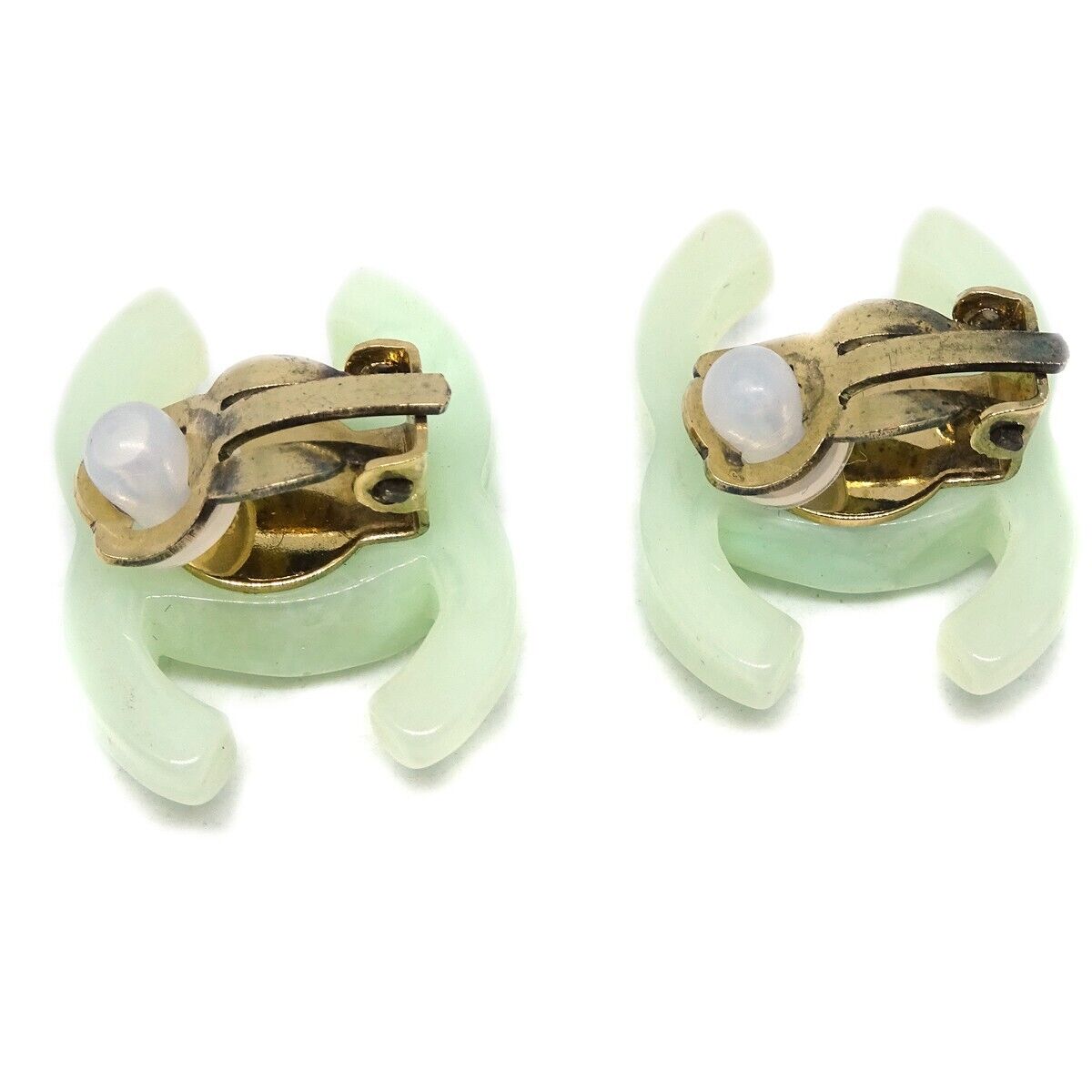 Chanel Cc Earrings Clip-On Light Green