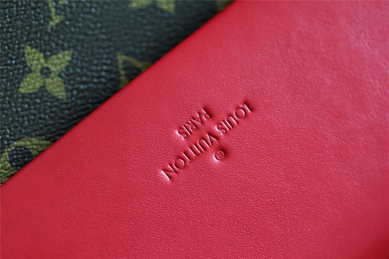 The Franco Shops - Louis Vuittons  - 7971