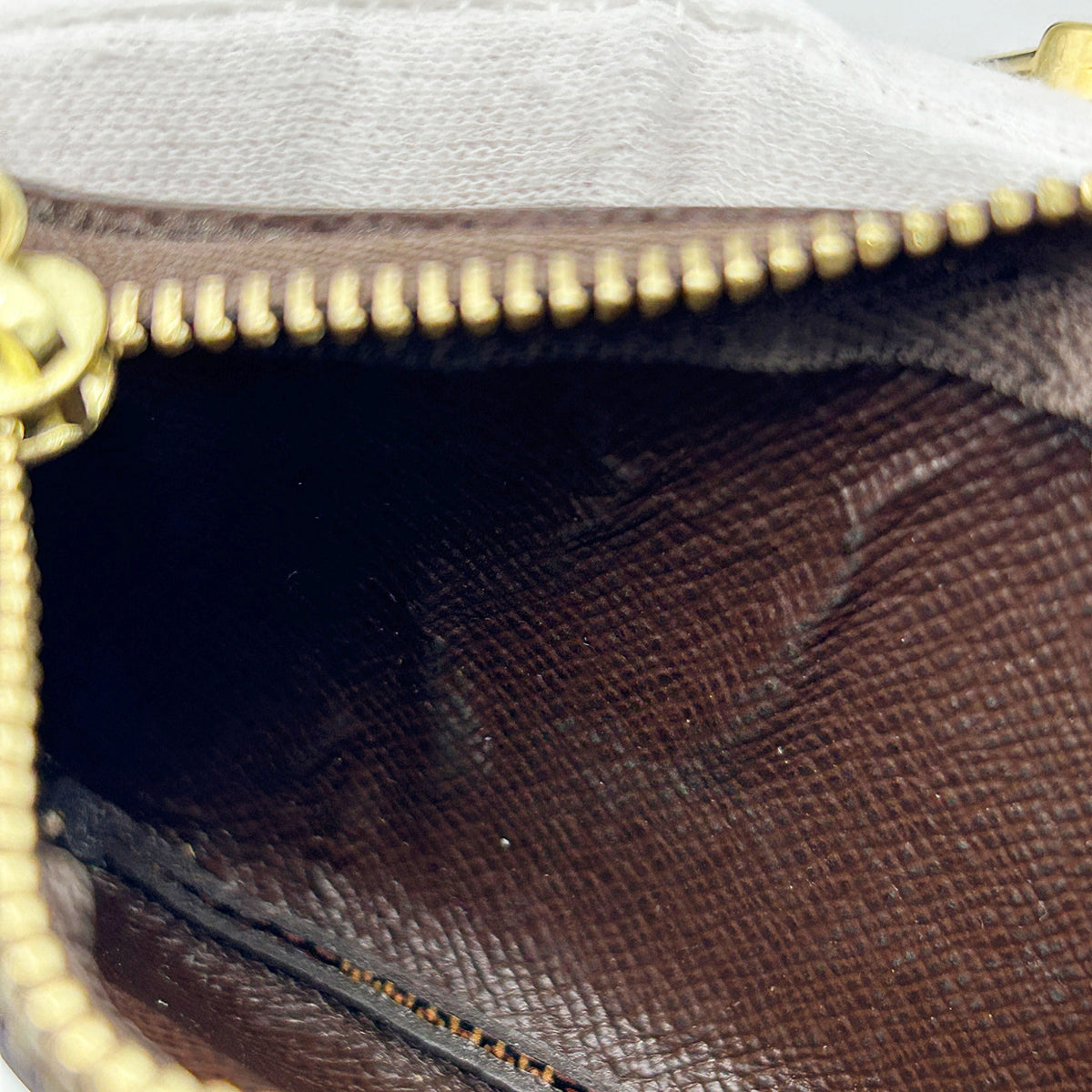 Louis Vuitton  2006 Pochette Cles Coin Purse | Brown lv8825cc