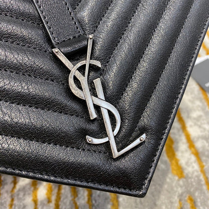 Yves Saint Laurent - Bags