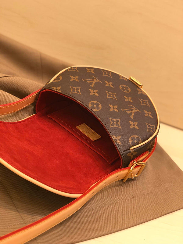 Franco Shops - Louis Vuittons  - 15549
