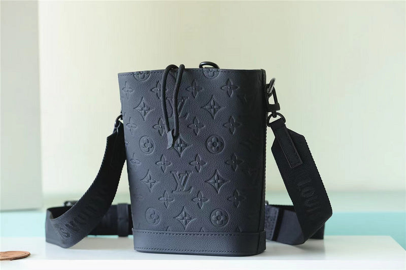 Franco Shops - Louis Vuittons  - 9940