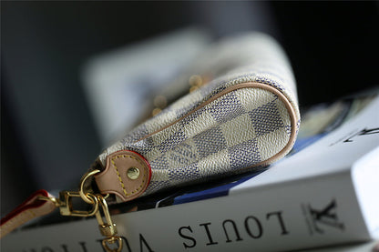 Franco Shops - Louis Vuittons  - 9377