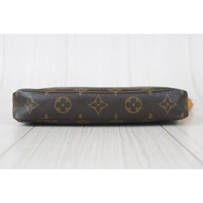 Rank AB ｜ LV Monogram Pochette Accessoires ｜080606