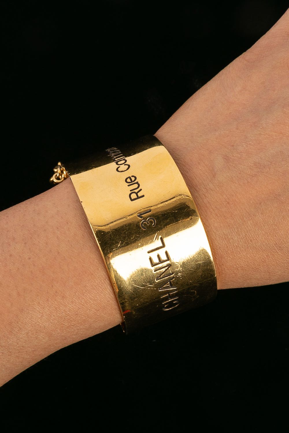 Bracelet doré Chanel