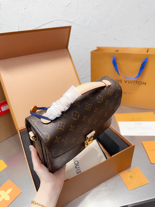Franco Shops - Louis Vuittons  - 15024