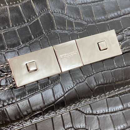 Yves Saint Laurent - Bags