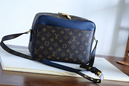 Franco Shops - Louis Vuittons  - 10502