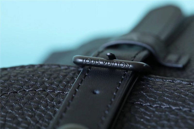 Franco Shops - Louis Vuittons  - 10074