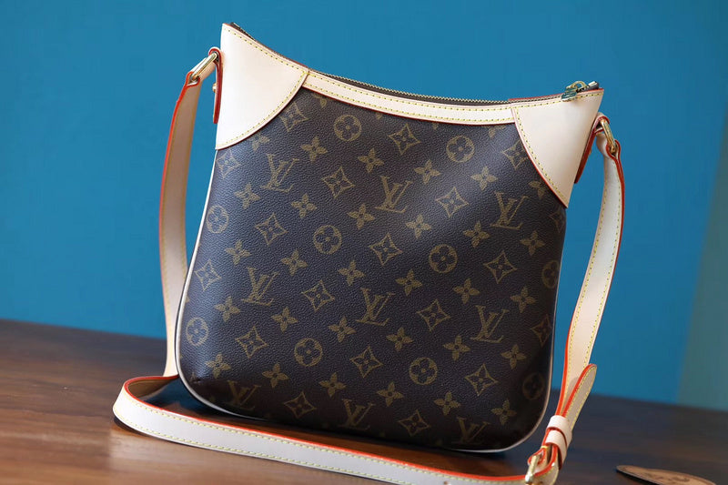 The Franco Shops - Louis Vuittons  - 7942