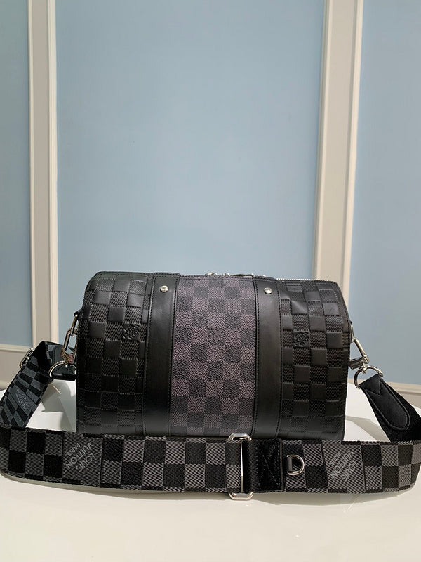 Franco Shops - Louis Vuittons  - 15502