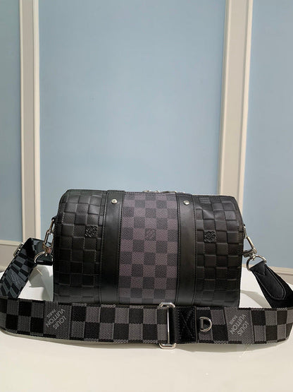 Franco Shops - Louis Vuittons  - 15502