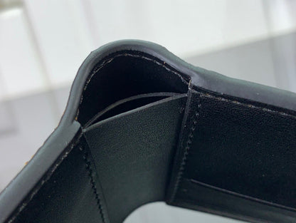 Franco Shops - Louis Vuittons  - 10853