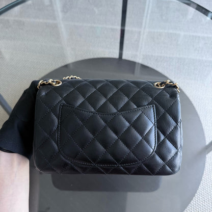 Chanel Rock The Corner Seasonal Flap Small - 20CM Quilted Calfskin Midnight Blue Gold Hardware Series 24