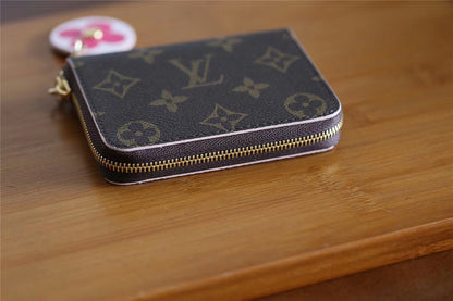 Franco Shops - Louis Vuittons  - 9296