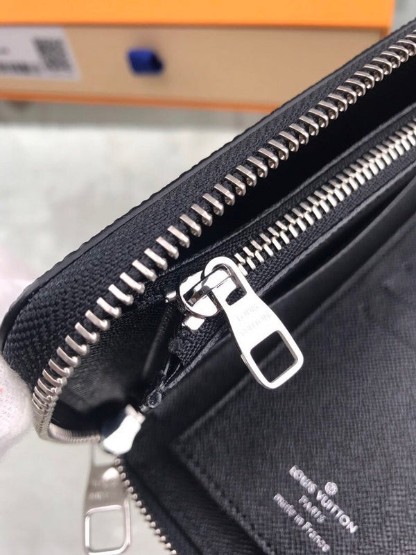 Franco Shops - Louis Vuittons  - 10862