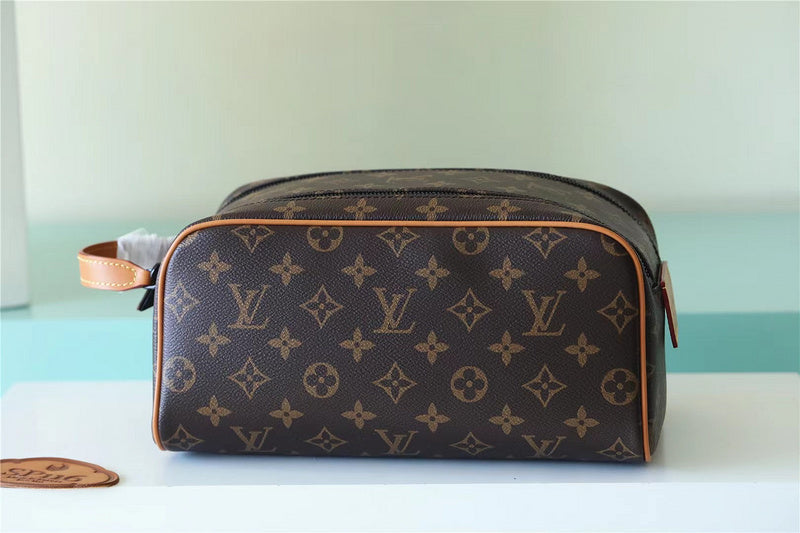 Franco Shops - Louis Vuittons  - 10664